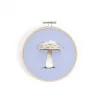 DMC Broderikit Prince Mushroom – allt för att brodera en svamp med 3D-effekt, Ø12,5 cm