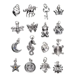 Panduro Jewellery Hängen charms i silverfärg 16 st – smiley, enhörning, hjärta m.m.
