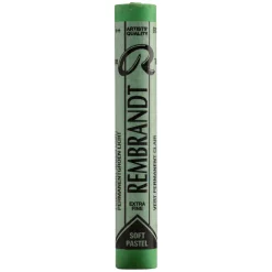 Rembrandt Soft Pastel Permanent Green Light5