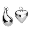 Panduro Jewellery 2 silverfärgade & chunky hängen charms, massiv metall – hjärta Ø22 mm, droppe L. 30 mm