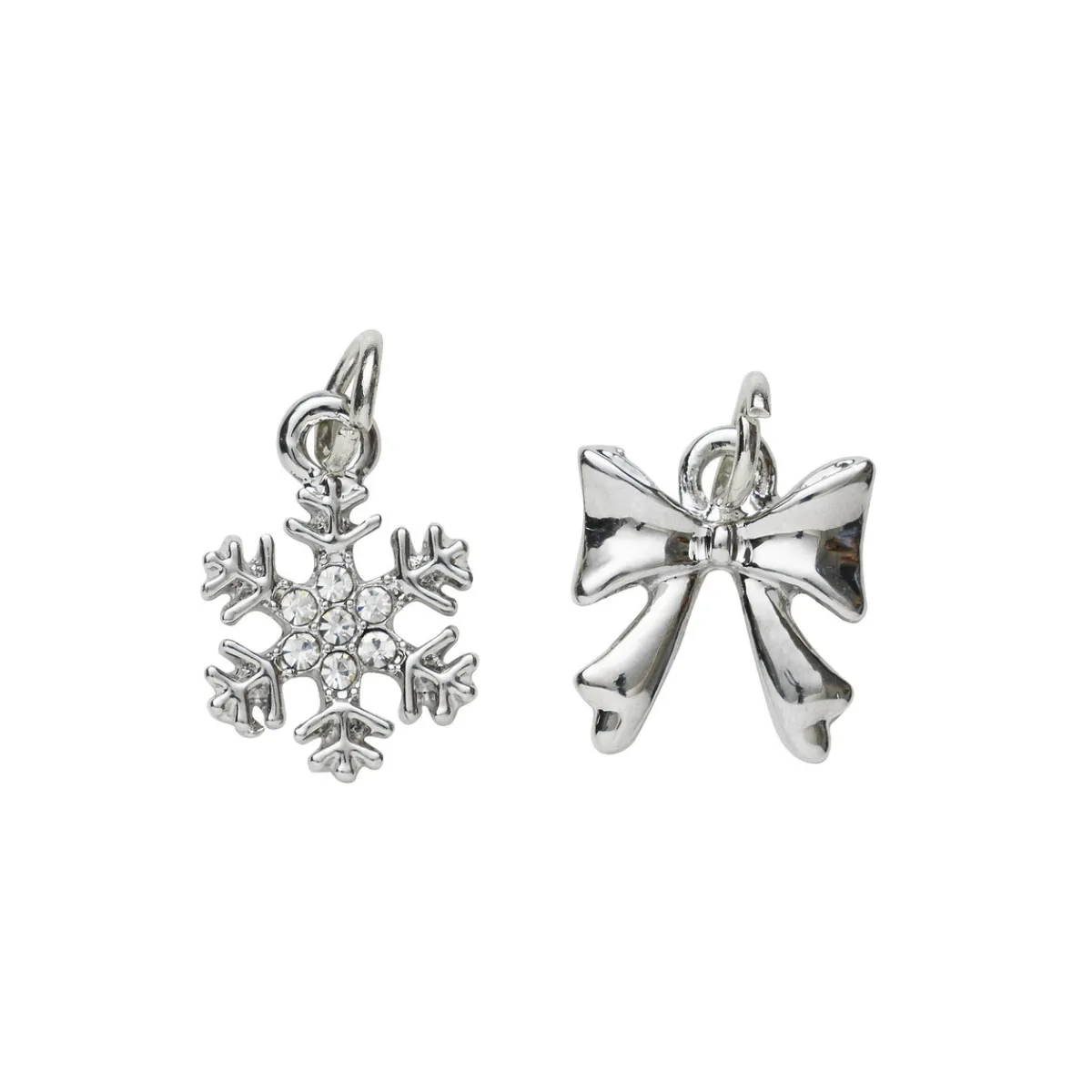 Panduro Jewellery 2 silverfärgade hängen charms snöflinga med strass Ø11 mm, rosett 12,5×11 mm