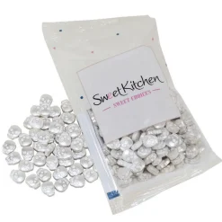 Sweet Kitchen Silvrigt strössel i form av dödskallar för att dekorera kakor, tårtor och muffins. 35 gram