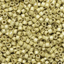 TOHO Beads Japan TOHO-pärlor 11/0 – gulgrön metallic matt, PF559F PF galvanized matte yellow gold