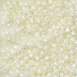 TOHO Beads Japan TOHO-pärlor runda 11/0 – pärlemor, 122 Opaque lustered navajo white | Rocaillespärlor