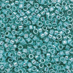 TOHO Beads Japan TOHO-pärlor 11/0 – turkos lyster, 132 Opaque lustered turquoise